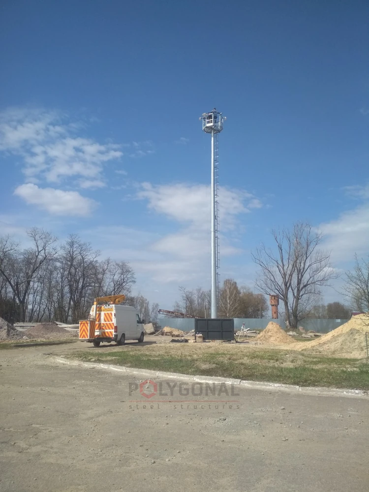 Прожекторна щогла ПМВ-20 з майданчиком у Чернігові