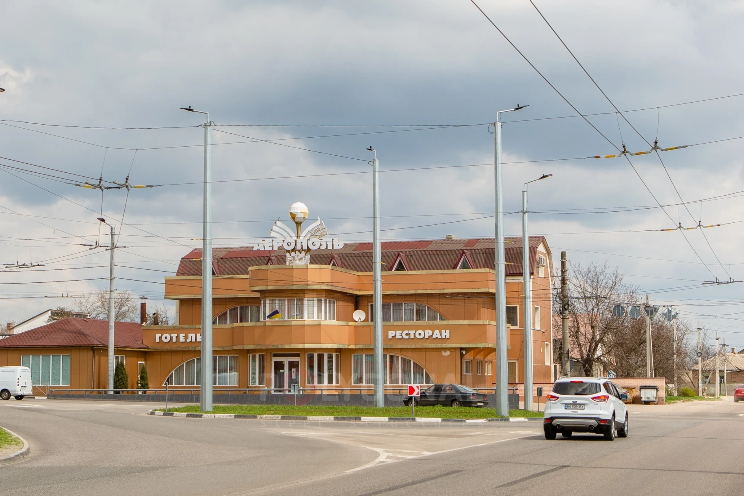 Catenary masts