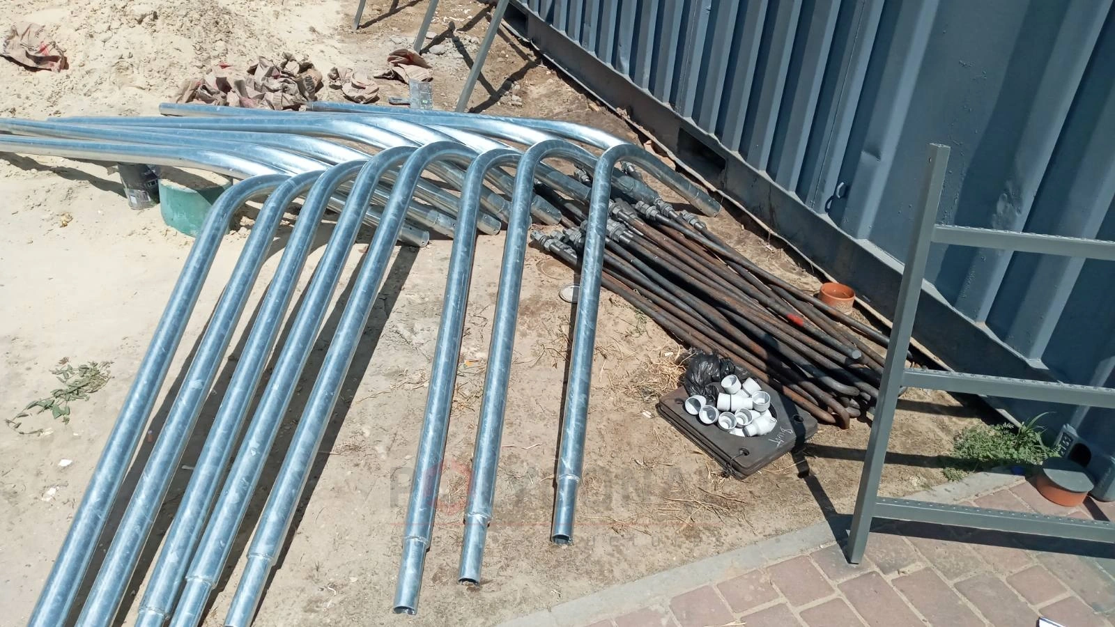 Brackets, caps and crossarms