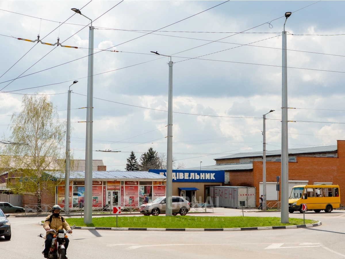 Catenary masts for trams and trolleybuses at a completed site, photo 3