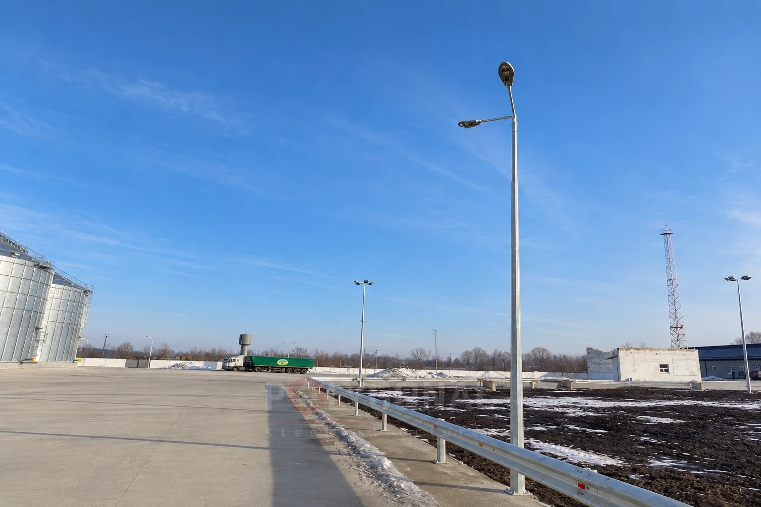 Area Lighting: Poles, Luminaires, Design